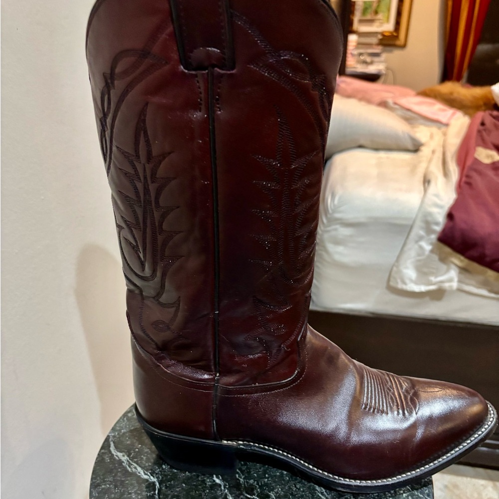 Tony Lama Deep Burgundy Brown Leather Western Boots - Picture 8 of 14